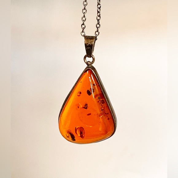 πHost Pickπ GORGEOUS Vintage Boho Artisan Sterling Silver Amber Pendant - Picture 5 of 6